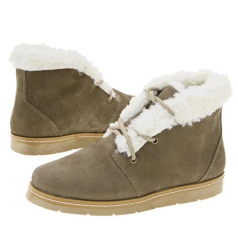 Ankle Boot em Nobuck Musgo Forrado de Lã e Cadarço Italeoni