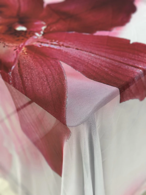 Tule de malha - Máxi Floral Orquídea Rubi - comprar online