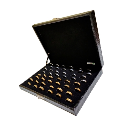 Estojo para 48 anéis em corte H 21 x 29 x 5 cm - Código 754 - comprar online