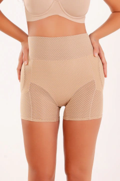 Short Kardá com Enchimento no Bumbum e no Quadril