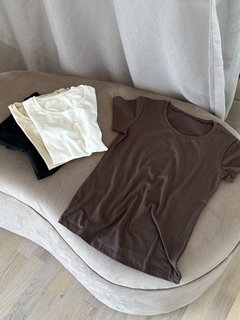 remera ashton