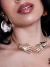 Choker Mãos na internet