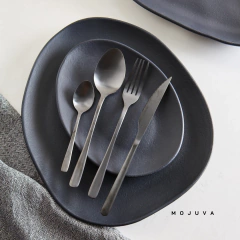 Set de cubiertos de 16 piezas Linea Bean Negro Opaco - comprar online