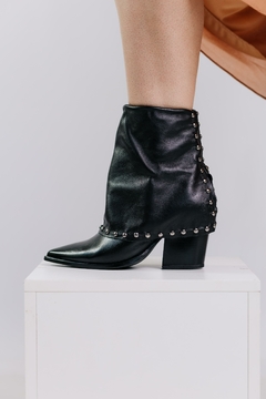 Bota Western Winter Aplicação Couro Mary's - Marys Store