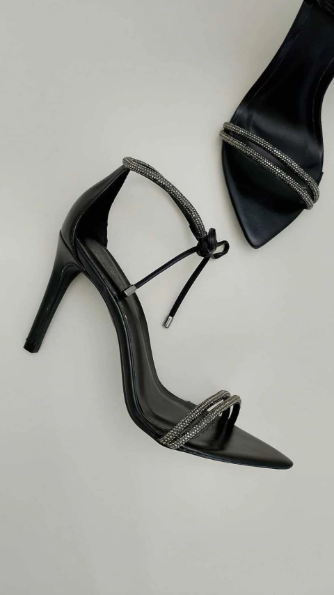 Sandália Salto Bico Folha - comprar online