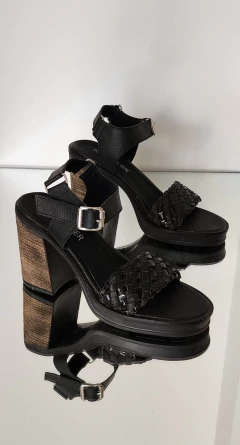 Sandalia Mirra negro 350-01 - comprar online