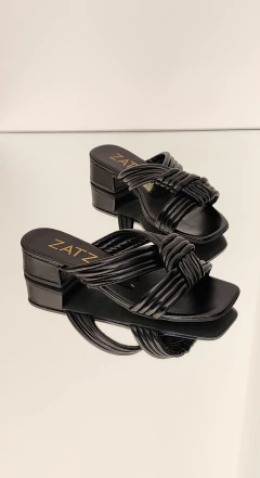 Zueco Catalina Importado 27313 - MOA OFICIAL | INDUMENTARIA & CALZADO | ENVIOS A TODO EL PAÍS | ARGENTINA 