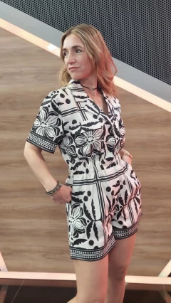 Mono África en internet