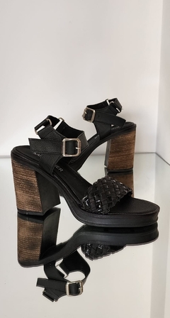 Sandalia Mirra negro 350-01 en internet