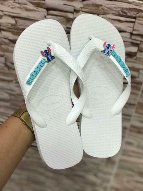 HAVAIANAS TOP BRANCO + PLACAS E PINS STITCH