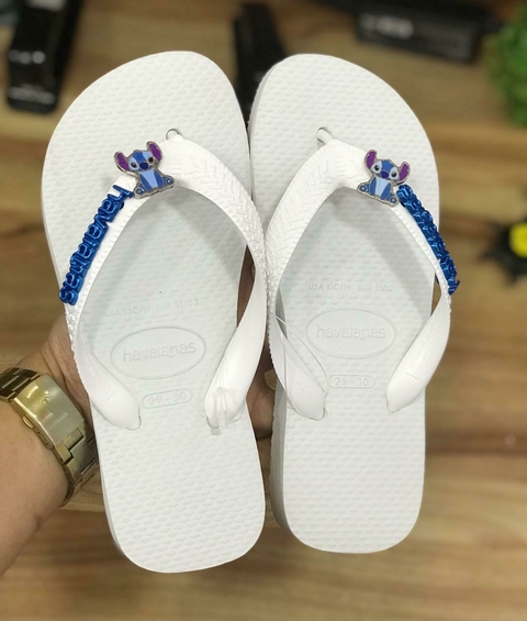 HAVAIANAS TOP BRANCO + PLACA + PIN STITCH - comprar online