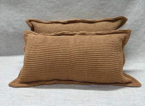 ALMOHADON WAFFLE AVELLANA 30x50 - comprar online
