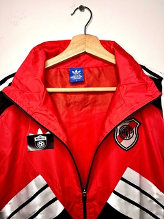 Imagen de Campera Rompevientos Retro River