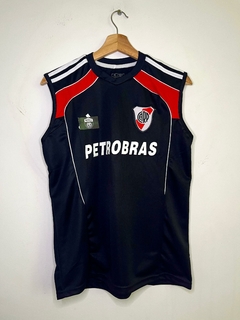 Musculosa River Retro - Negra - comprar online