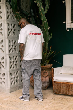 Camiseta Oversized - Classic Embroidery