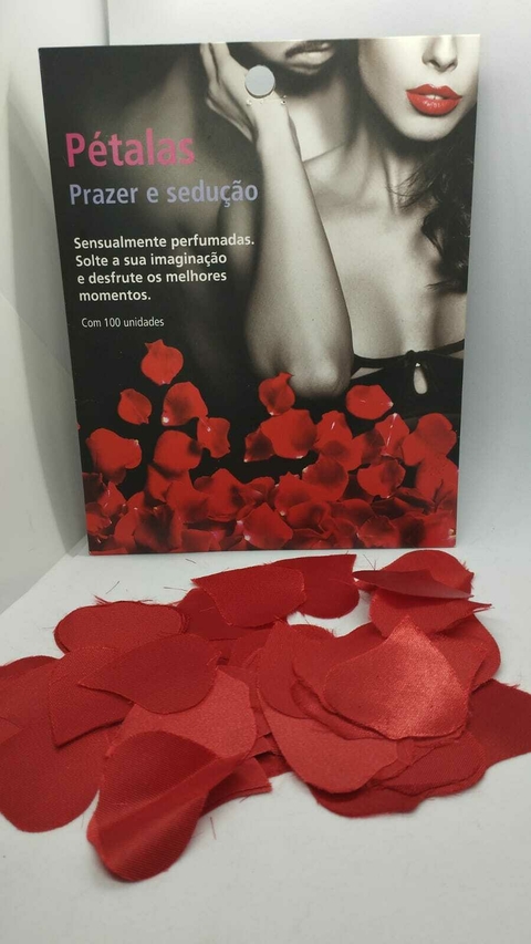 PÉTALAS DA SEDUÇÃO FORMATO CORAÇÃO VERMELHO