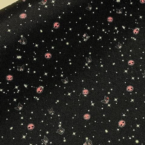 Cordura estampada KUROMI ESTRELLAS FONDO NEGRO - comprar online