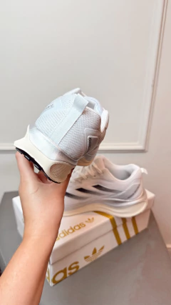 Tênis Adizero Boston 12 - loja online