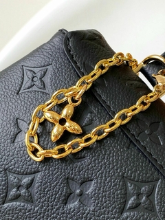 Bolsa Madeleine Nano LV (LINHA ITALIANA 5A) - Kabra Bruto