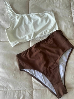 ENTERIZA COMBINADA BLANCO Y MARRON - ART 190 en internet
