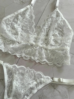 CONJUNTO TODO ENCAJE TOP BLANCO - ART 800 en internet