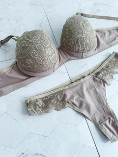 CONJUNTO ARMADO CON ENCAJE BEIGE - ART 3000 - comprar online