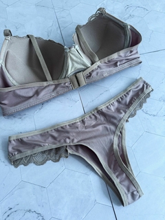 CONJUNTO ARMADO CON ENCAJE BEIGE - ART 3000 - MALIKA UNDERWEAR MAYORISTA