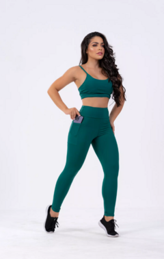 TOP COM ALÇAS + LEGGING FITNESS COM BOLSO