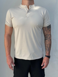 Camiseta Henley Bege - comprar online