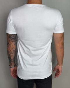 Camiseta Gola V Algodão Egipcio White na internet