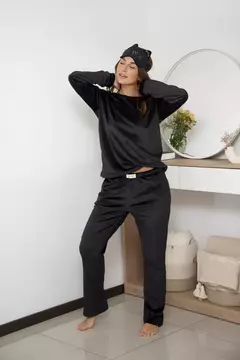 Conjunto Plush Soft Negro - Fitapijamas