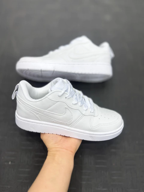 Nike Court Borough - comprar online