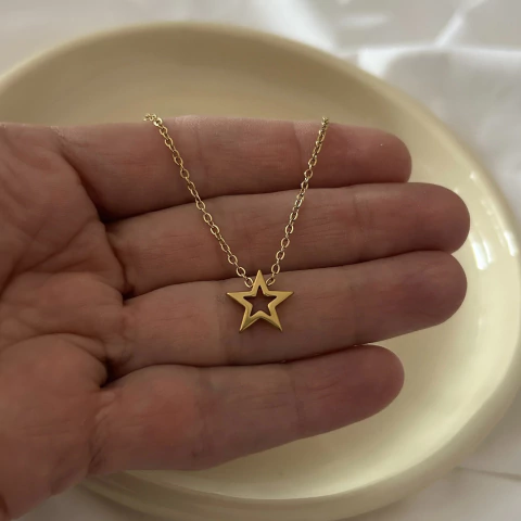 Cadenita estrella de acero dorado - comprar online