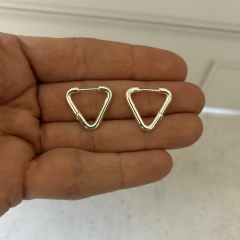Argollas triangulo de acero blanco - comprar online