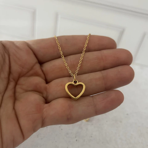 Cadenita corazon de acero dorado - comprar online
