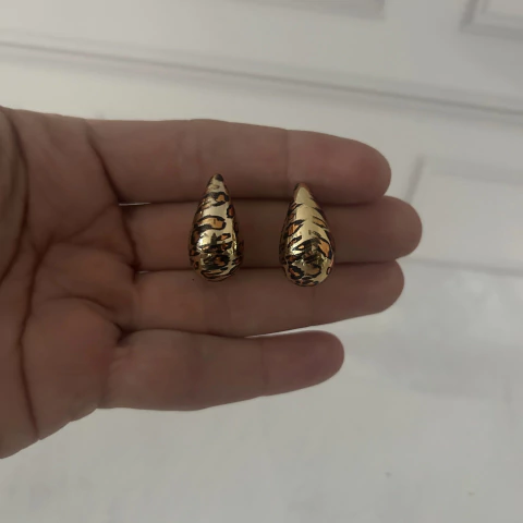 Aros gota animal dorados - comprar online