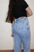 Calça Mom Jeans Clara na internet