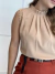 Blusa sem Manga com Bordados na internet