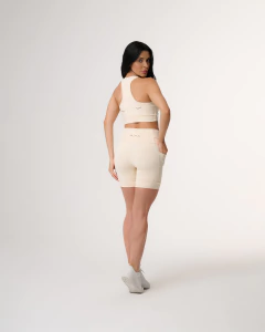 Conjunto Short Run 6 bolsos Off white na internet