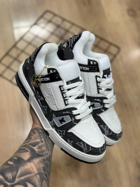 LOUIS VUITTON TRAINER - BRANCO/PRETO - comprar online