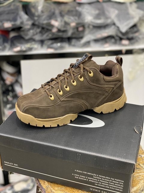 BOTA OAKLEY FLAK 365