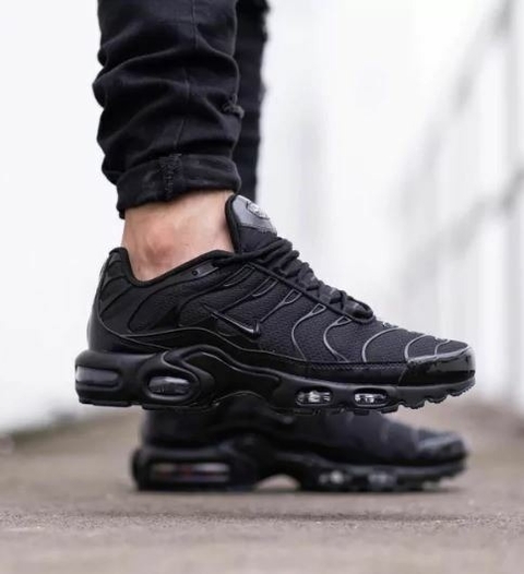 Nk AIR MAX TN PLUS - PRETO