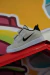 Imagem do NK Velcro Infantil - Cinza Preto