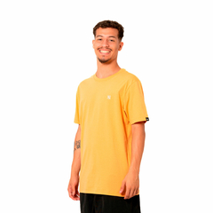 Camiseta New Era Mini Bordado Neyyan Amarelo - 360surfshop