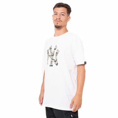 Camiseta New Era core Neyyan Branco - comprar online