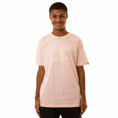 Camiseta New Era Core Essentials Style Neyyan Rosa