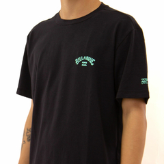 Camiseta BillaBong Arch UV Preto - 360surfshop