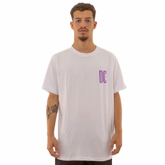 Camiseta DC Sportster Branco - comprar online