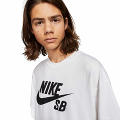 Camiseta Nike SB Tee Logo CV7539100 na internet