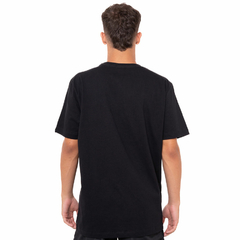 Camiseta New Era Bordado Branded Preto na internet